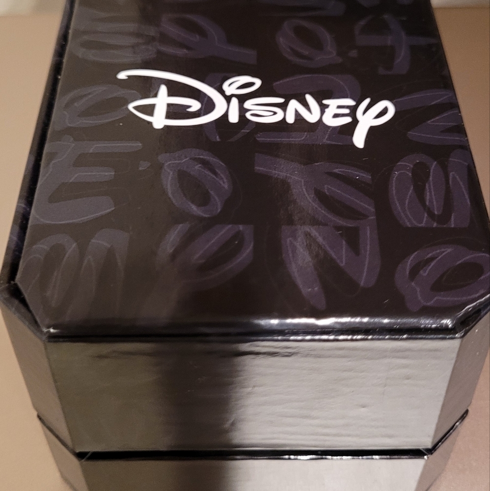 Authentic Disney Rhinestone MM Watch - Picture 7 of 7